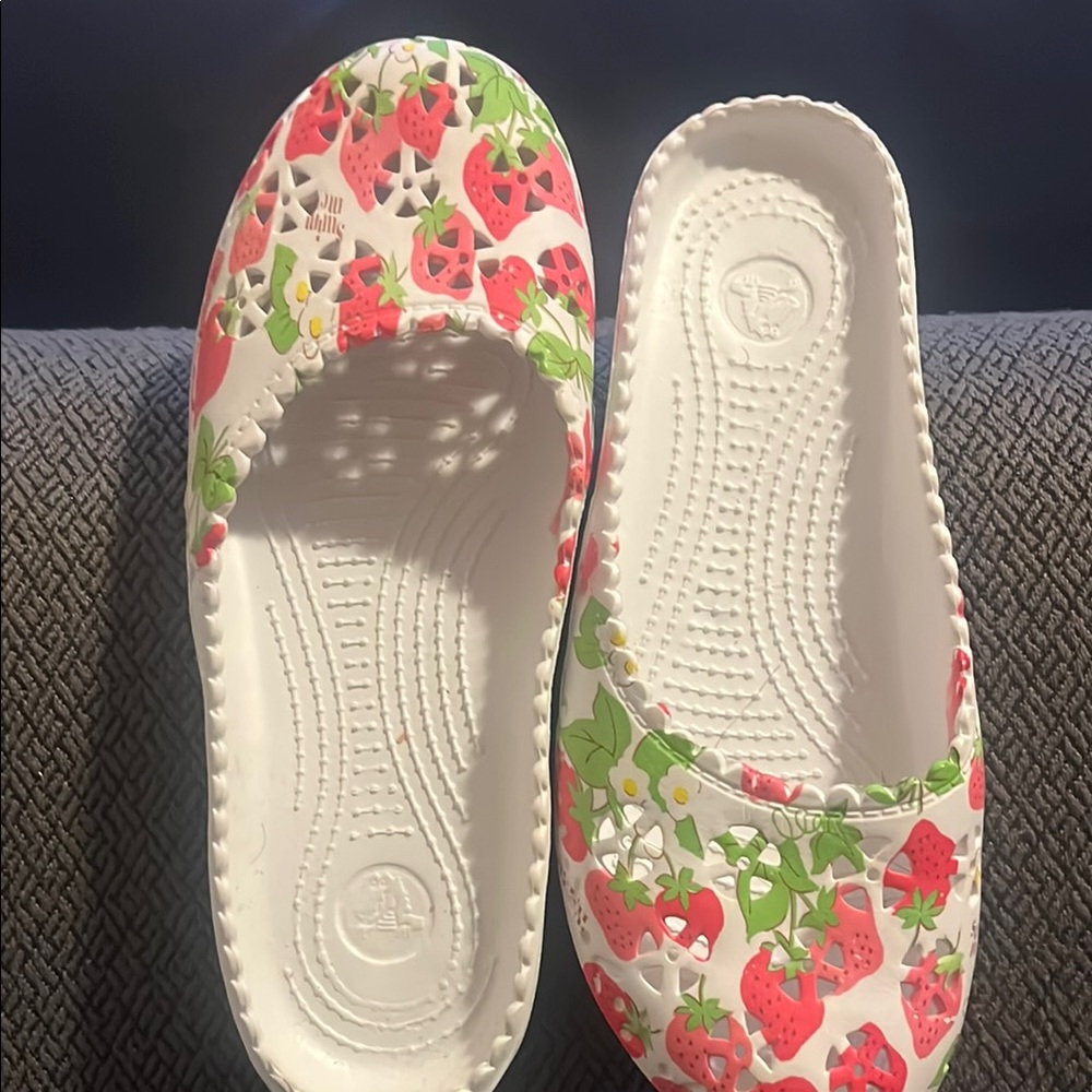 CROCS White and Red Floral Mules & Clogs